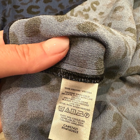 XS Ann Taylor LOFT Leopard Print Puff Short Sleeve Top - NWT Animal Print Blouse - Picture 9 of 11